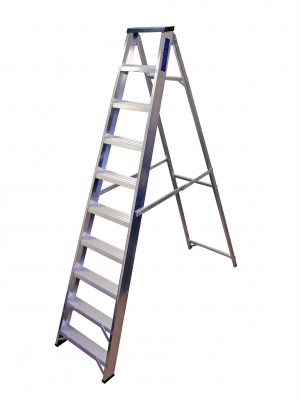 Lyte Swingback Step Ladder With Tooltray